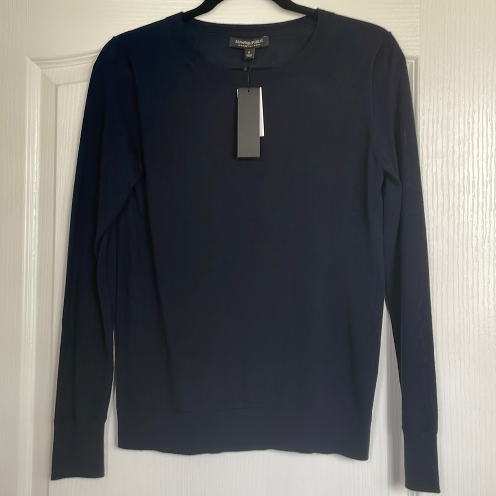 NWT Banana Republic small navy sweater